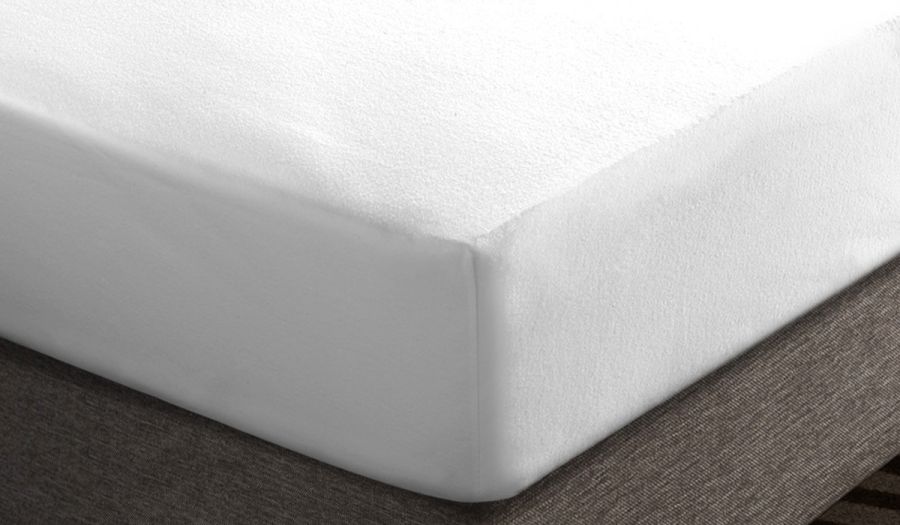 Hotel mattress protector