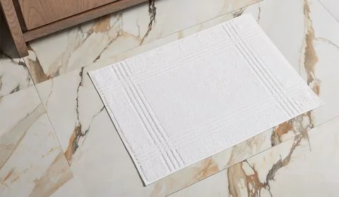 Novotel bath mat 1