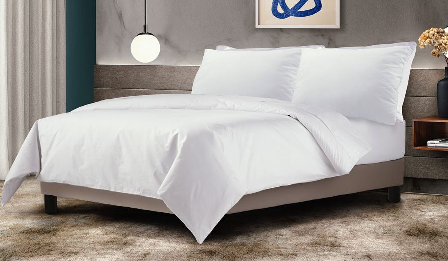 Novotel Bed & bedding set